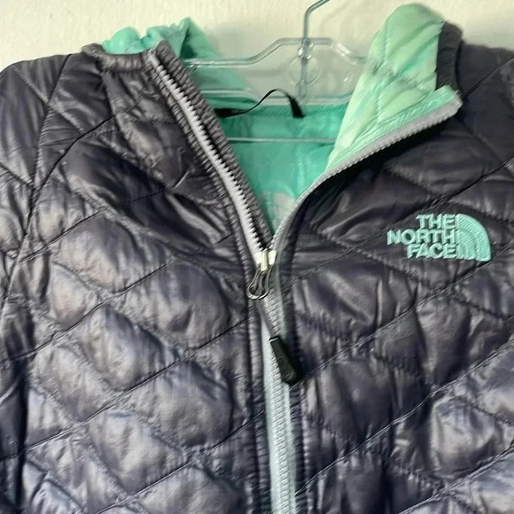 The North face Thermaball light quilted jacket - Picture 3 of 9